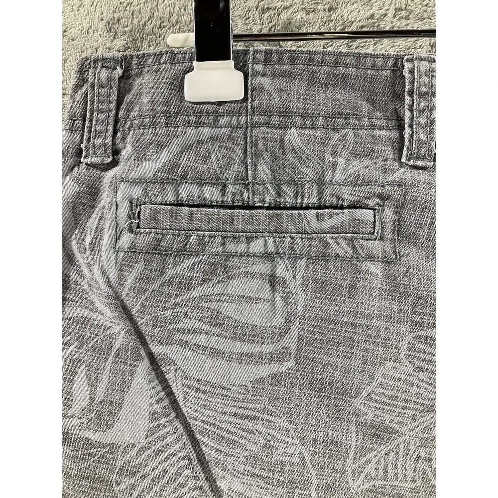 No Boundaries Chino Shorts Men's Size 36 Style NM15300T Grey Floral‎